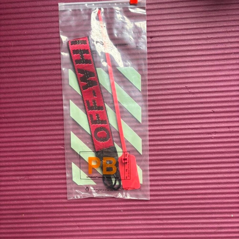 🩸Red | Off-White | Keychain - Picture 5 of 7
